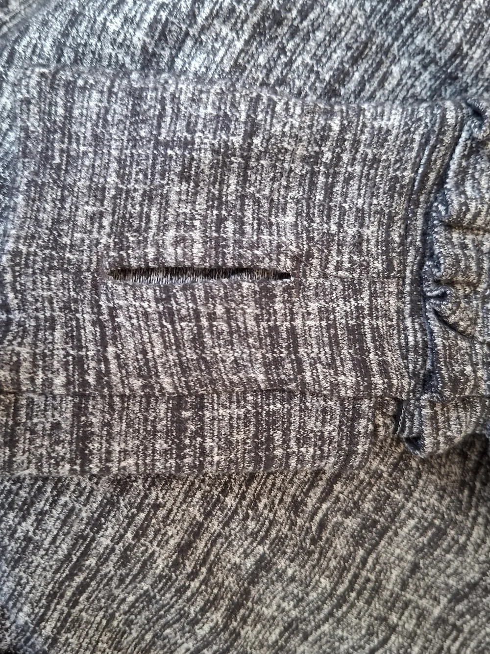 lululemon athletica Heathered Black V-Neck Knit Pullover